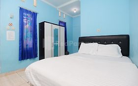 OYO 90594 Fajar Inn